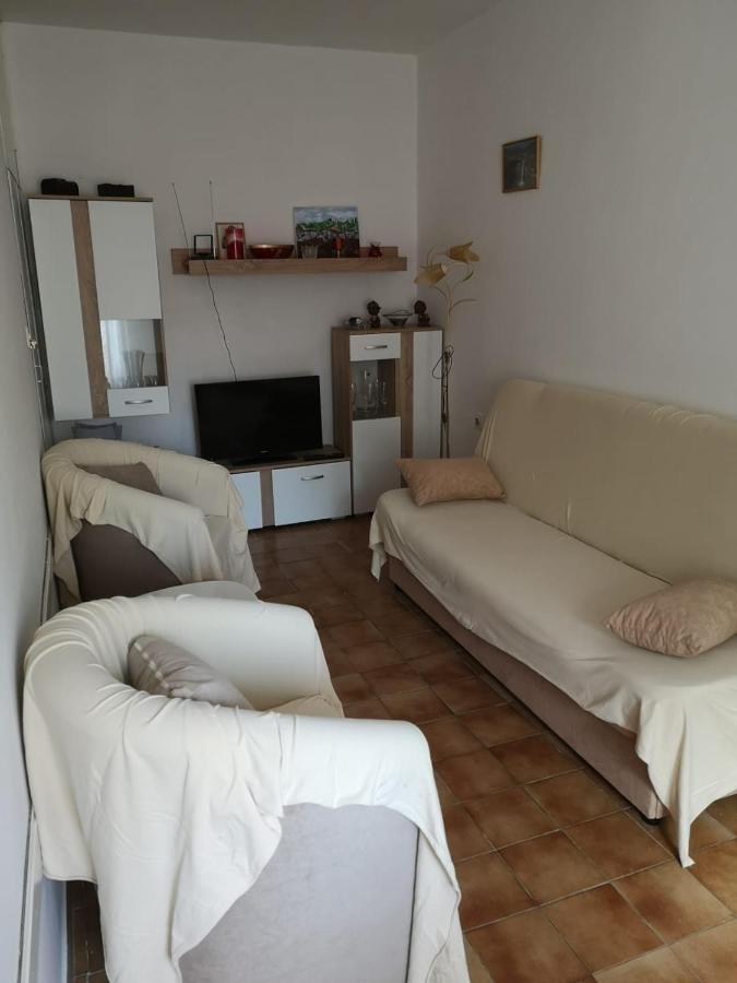 Apartment Kalavojna Rakalj Exteriör bild